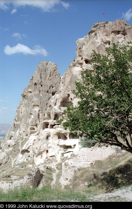 Photographs of Cappadocia, including cave dwellings, cave cities, the village of Cavusin, and the Derrent Valley.